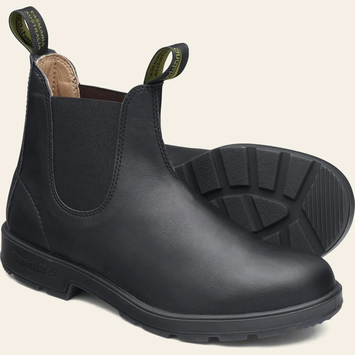 2115 Chelsea Boot in Black from Blundstone
