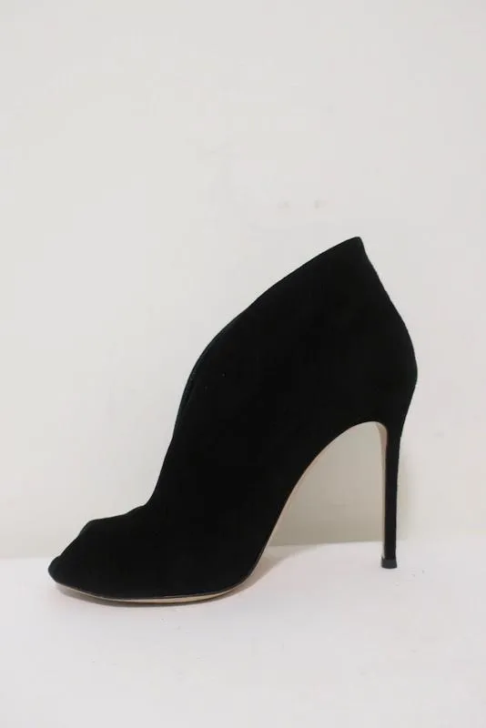 Gianvito Rossi Vamp Booties Black Suede Size 39.5 Peep Toe Ankle Boots