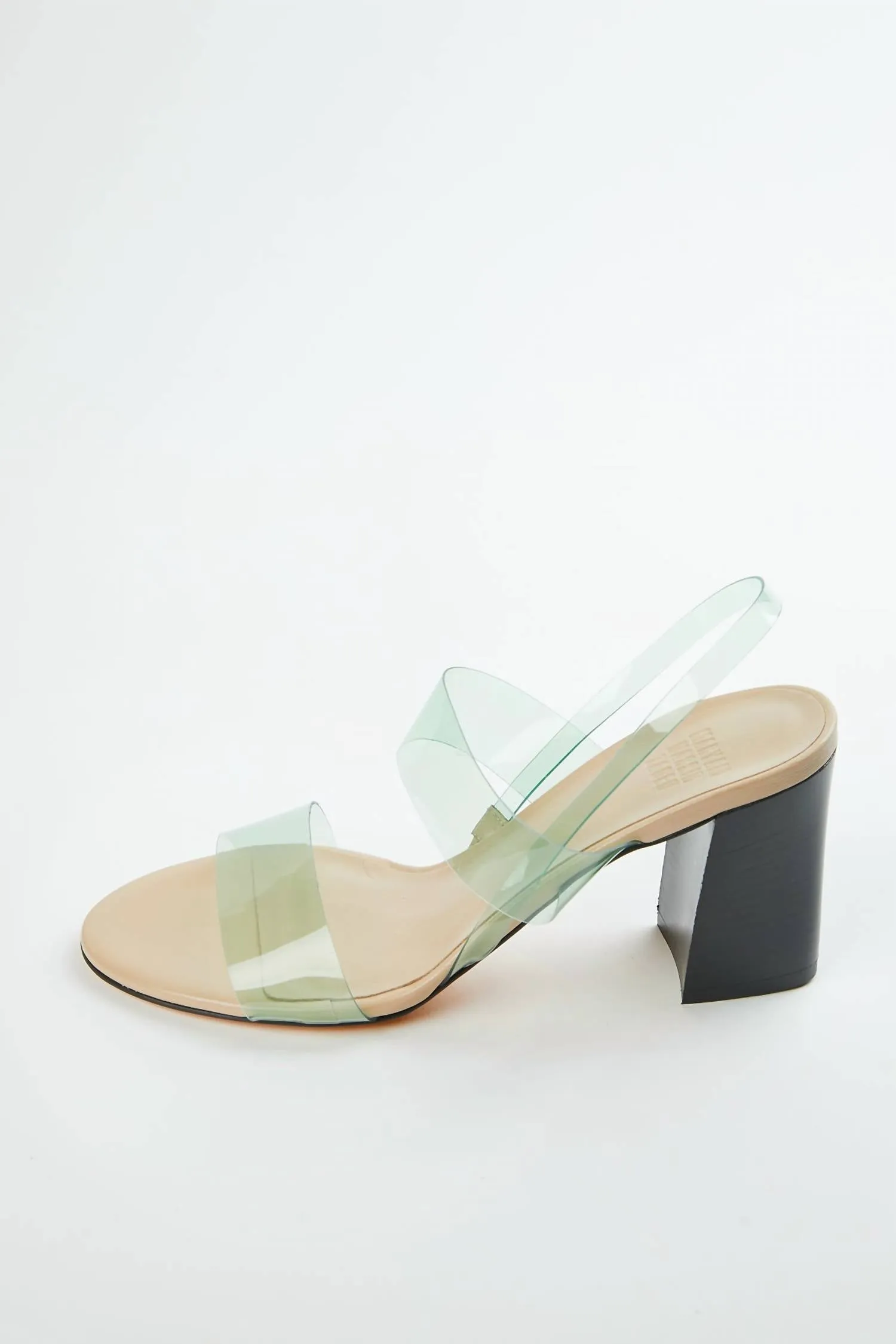 Kaya Sandal In Garden