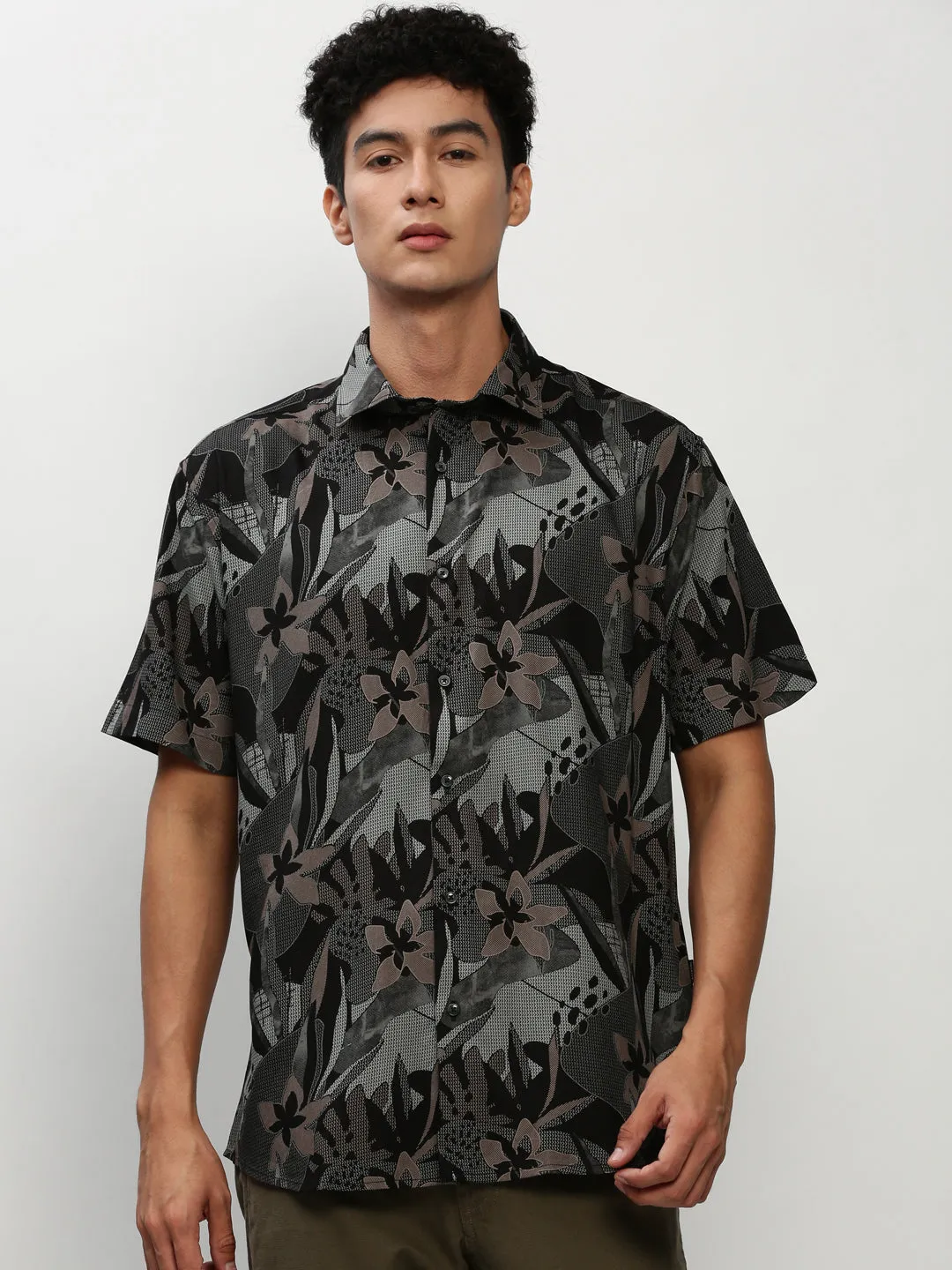 Men Black Premium Slim Fit Floral Printed Twill Weave Cotton Casual Shirt