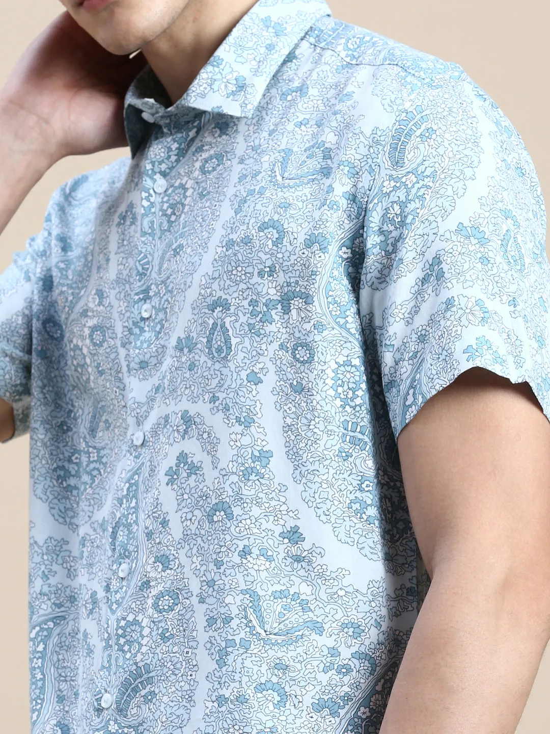 Men Blue Standard Slim Fit Floral Printed Cotton Casual Shirt