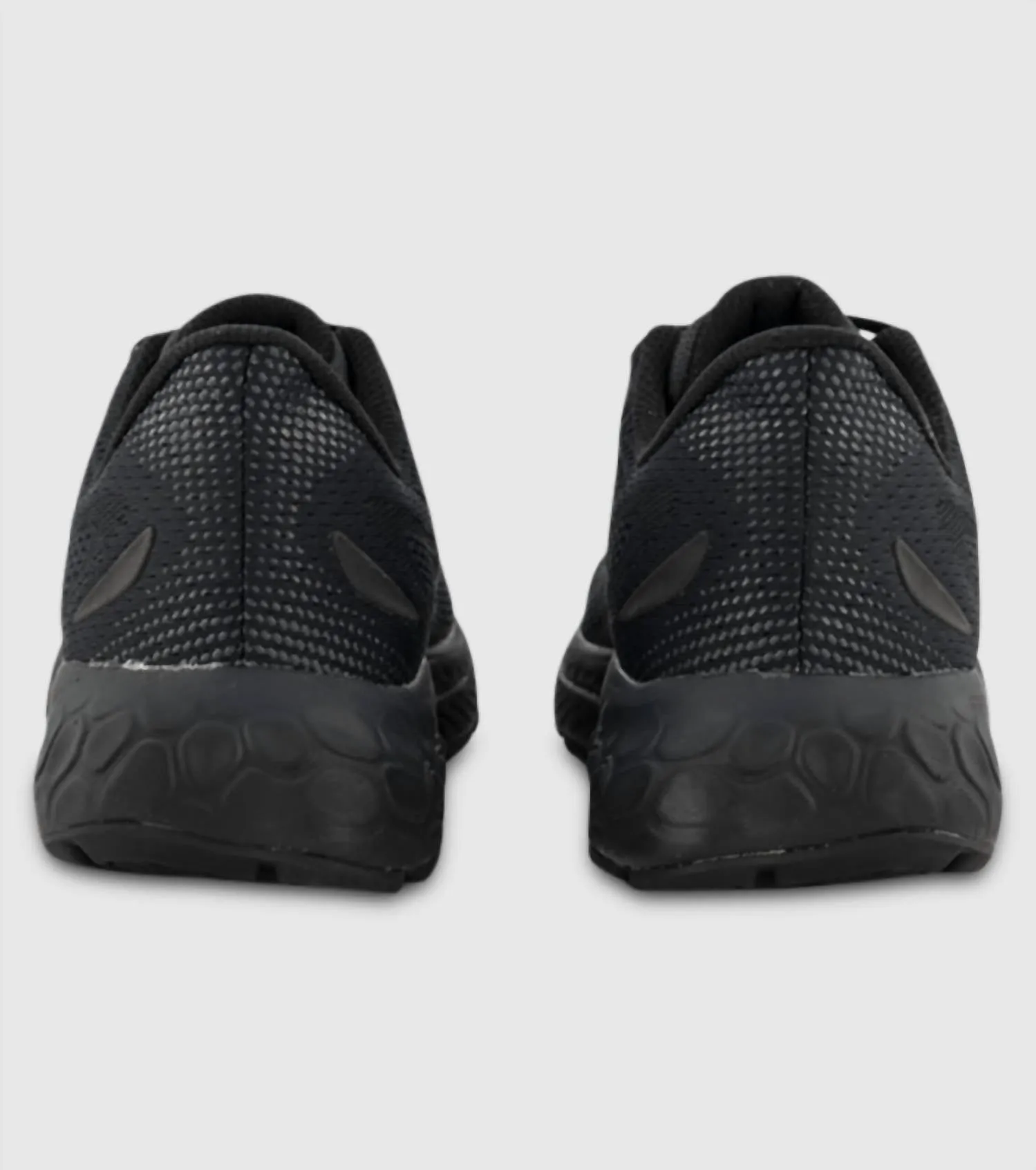 Men's 880V13 Sneaker In K Black