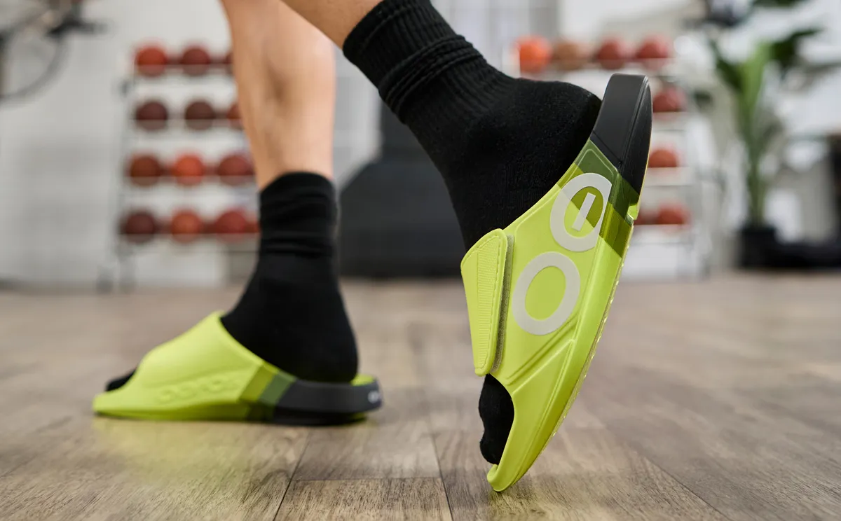 Men's OOahh Sport Flex Sandal - Electro Rally