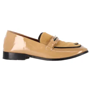 Newbark Melanie Loafers in Beige Patent Leather