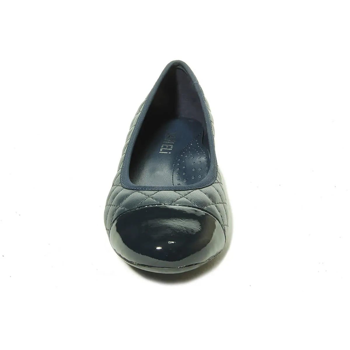 Serene Womens Leather Quilted Ballet Flats