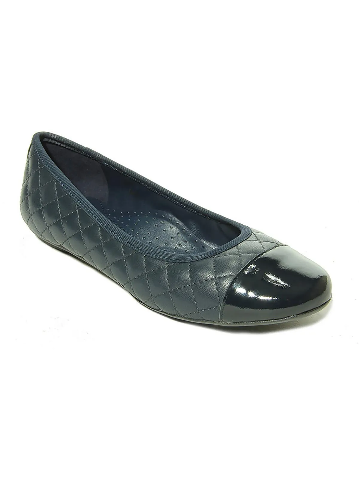 Serene Womens Leather Quilted Ballet Flats