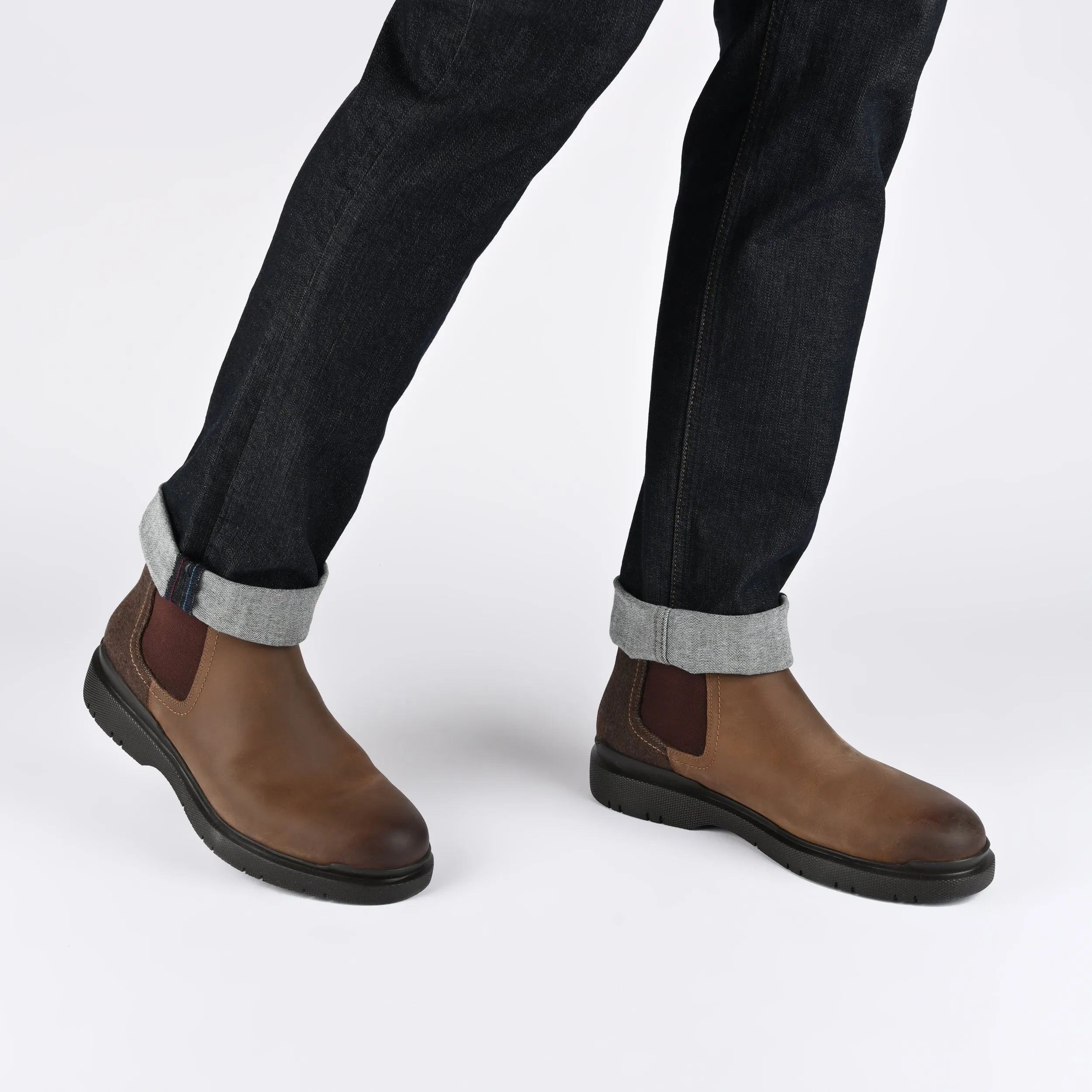 Thomas & Vine Tilton Water Resistant Plain Toe Chelsea Boot
