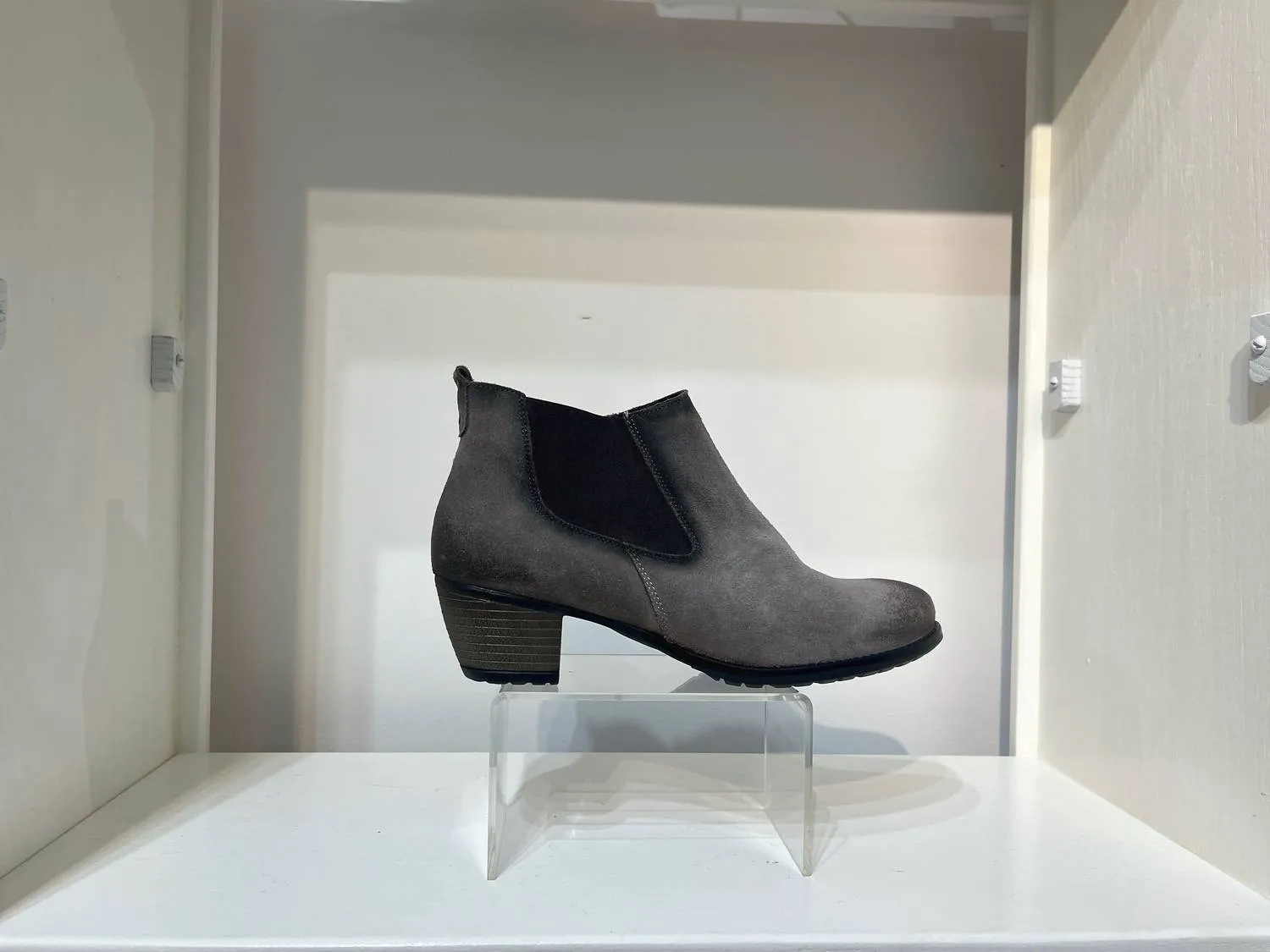 Women Charlie Boot In Grey