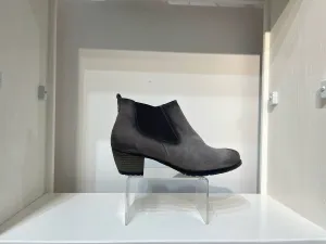 Women Charlie Boot In Grey