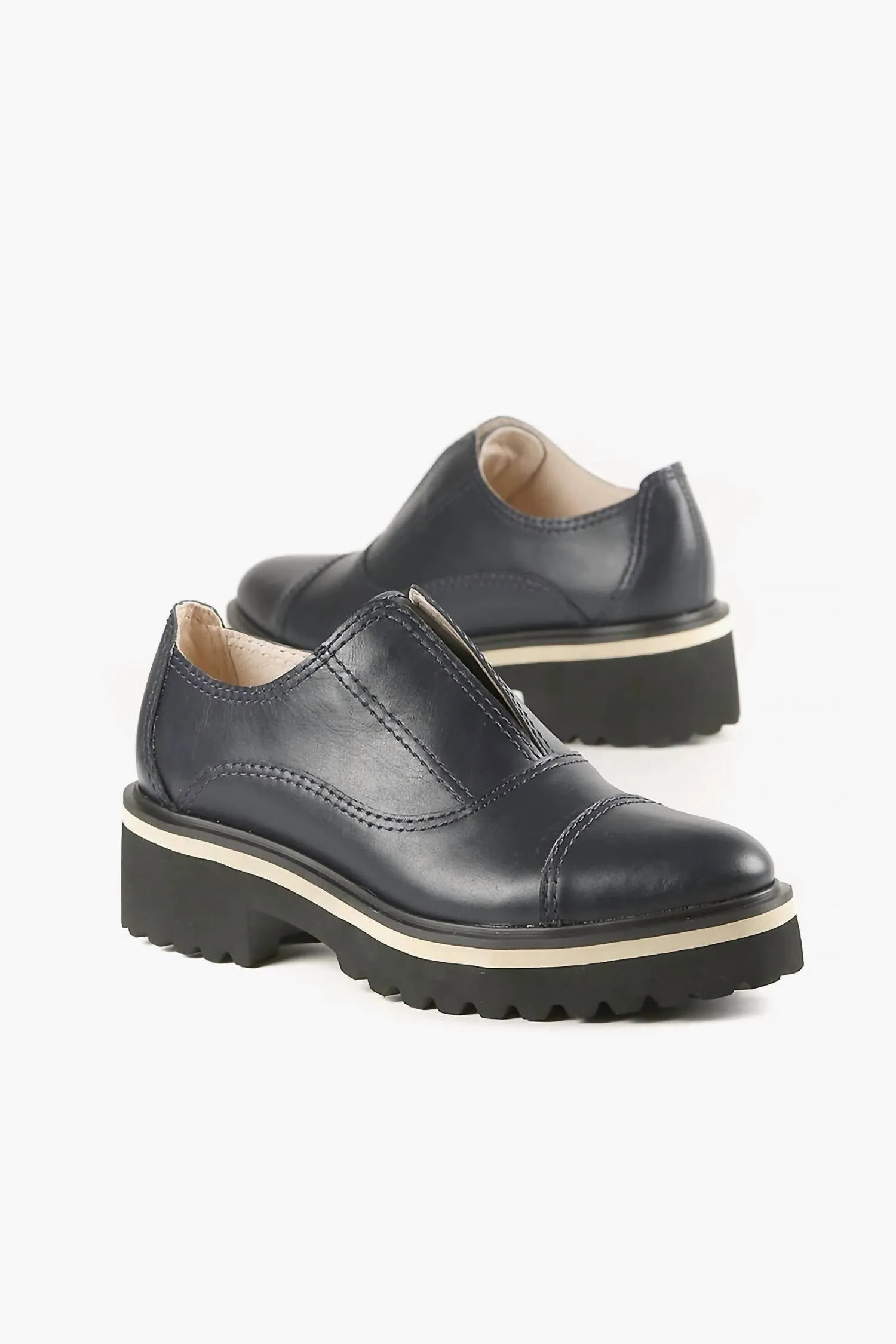Women Cowman Lugg 23 Loafer In Navy