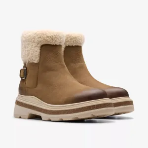 Women Hencroft Madi Boot In Dark Sand