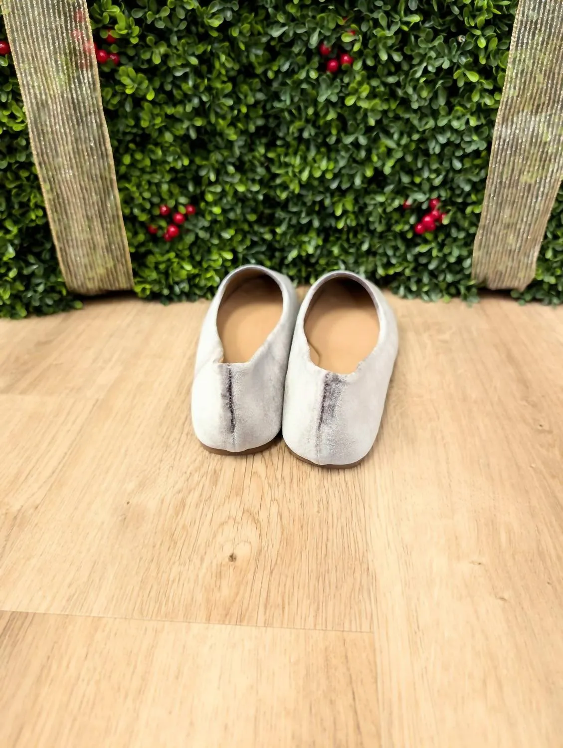 Women Over It Flat Shoe In Khaki