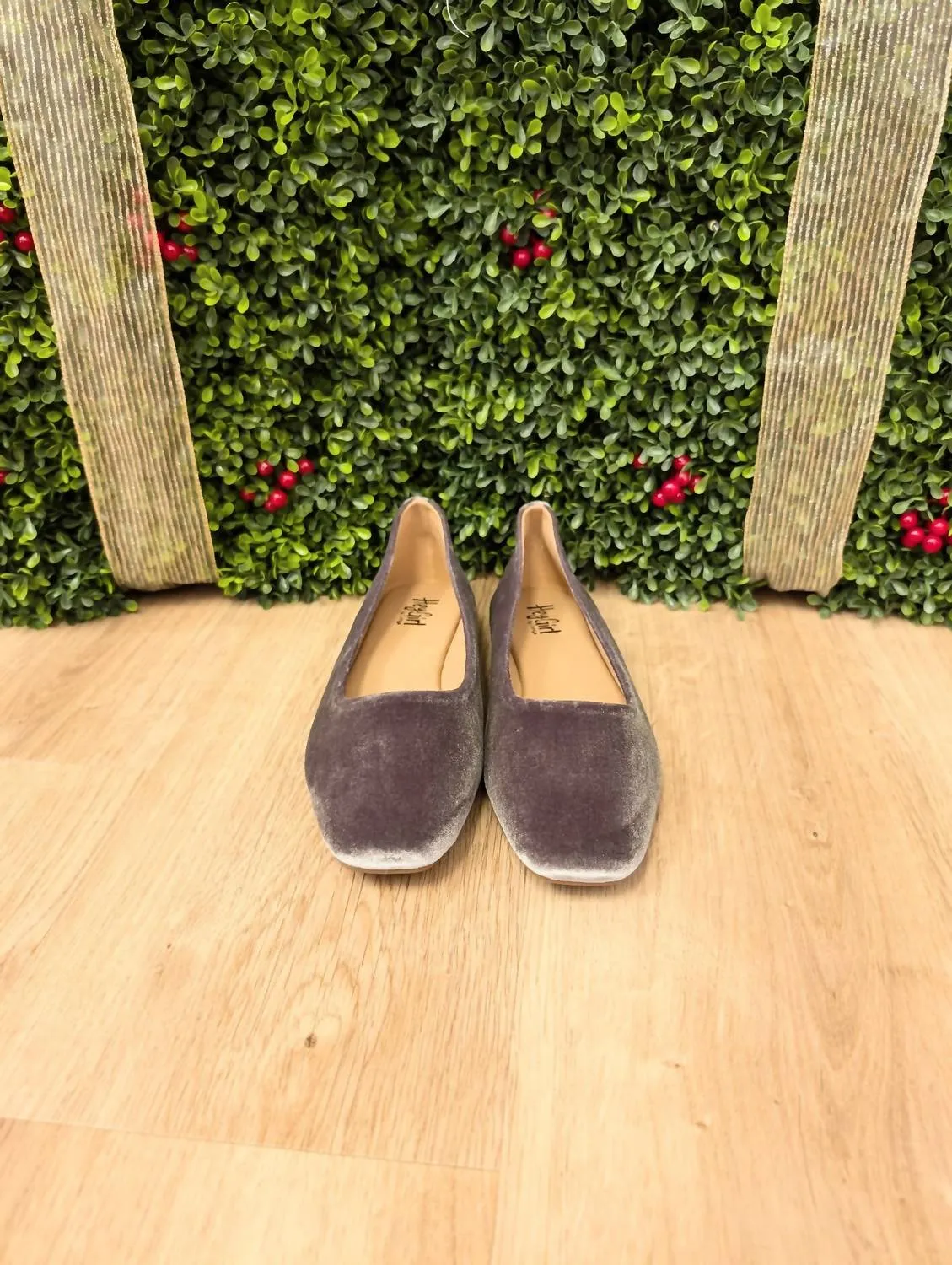 Women Over It Flat Shoe In Khaki
