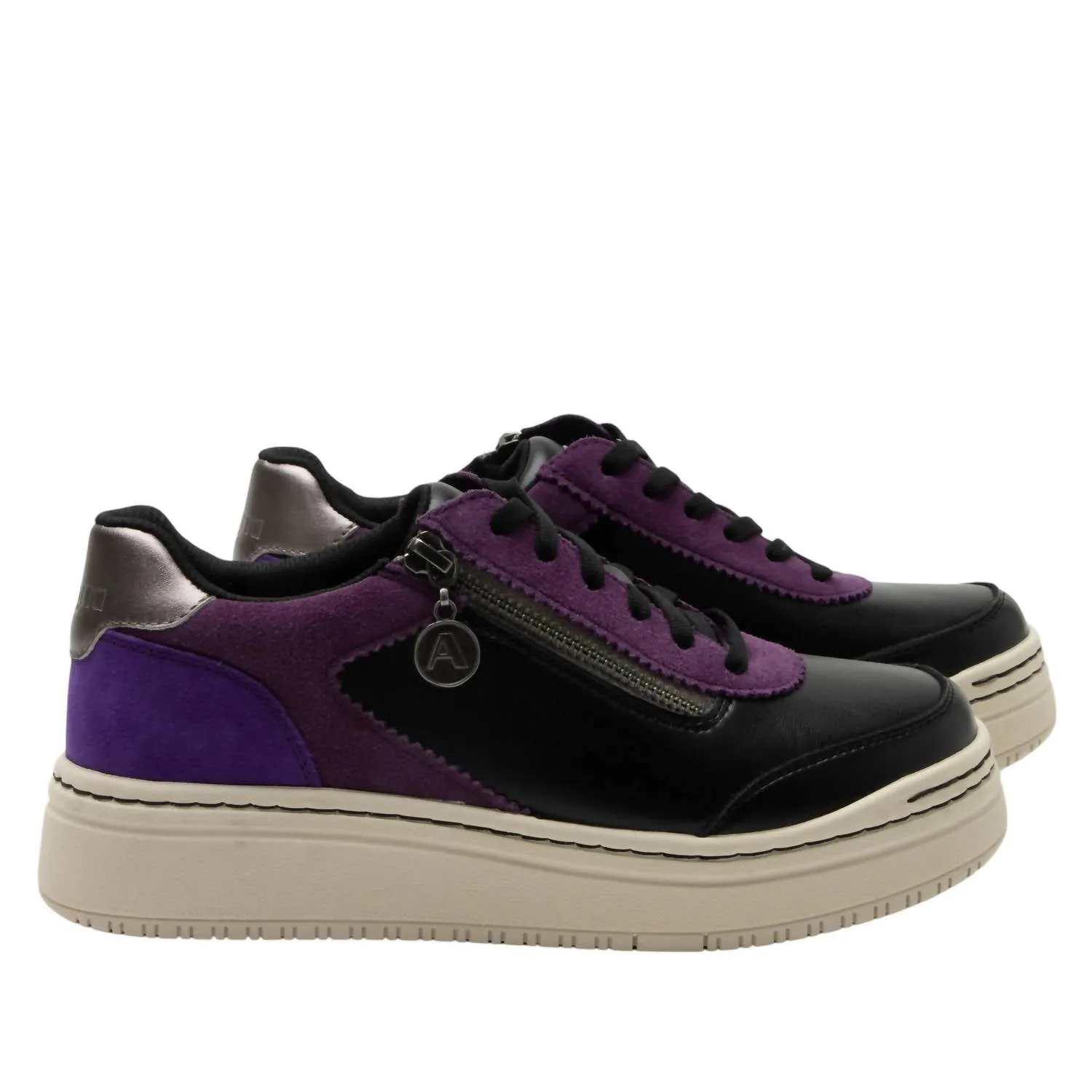 Women's Averie Sneakers In Black Purple