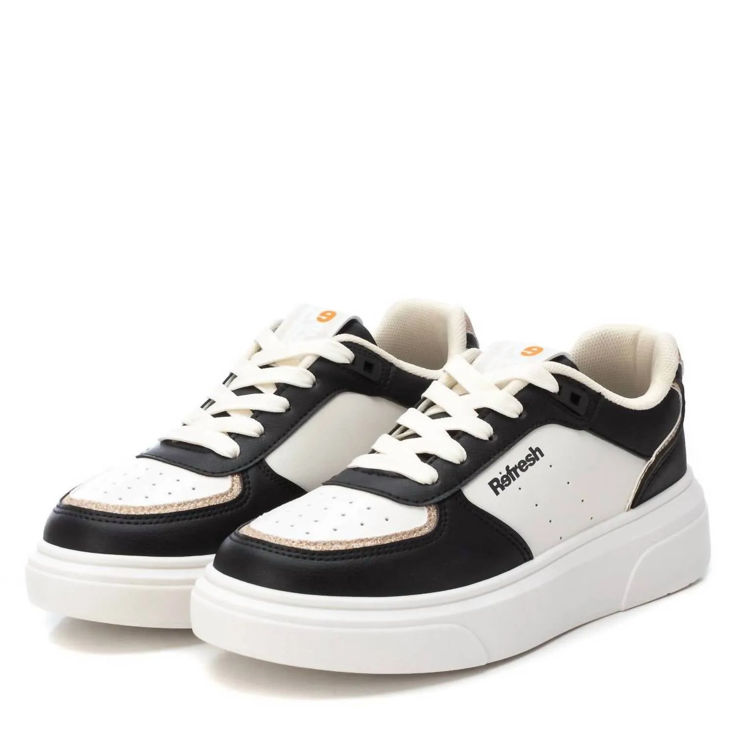 Women's Casual Sneakers In Black