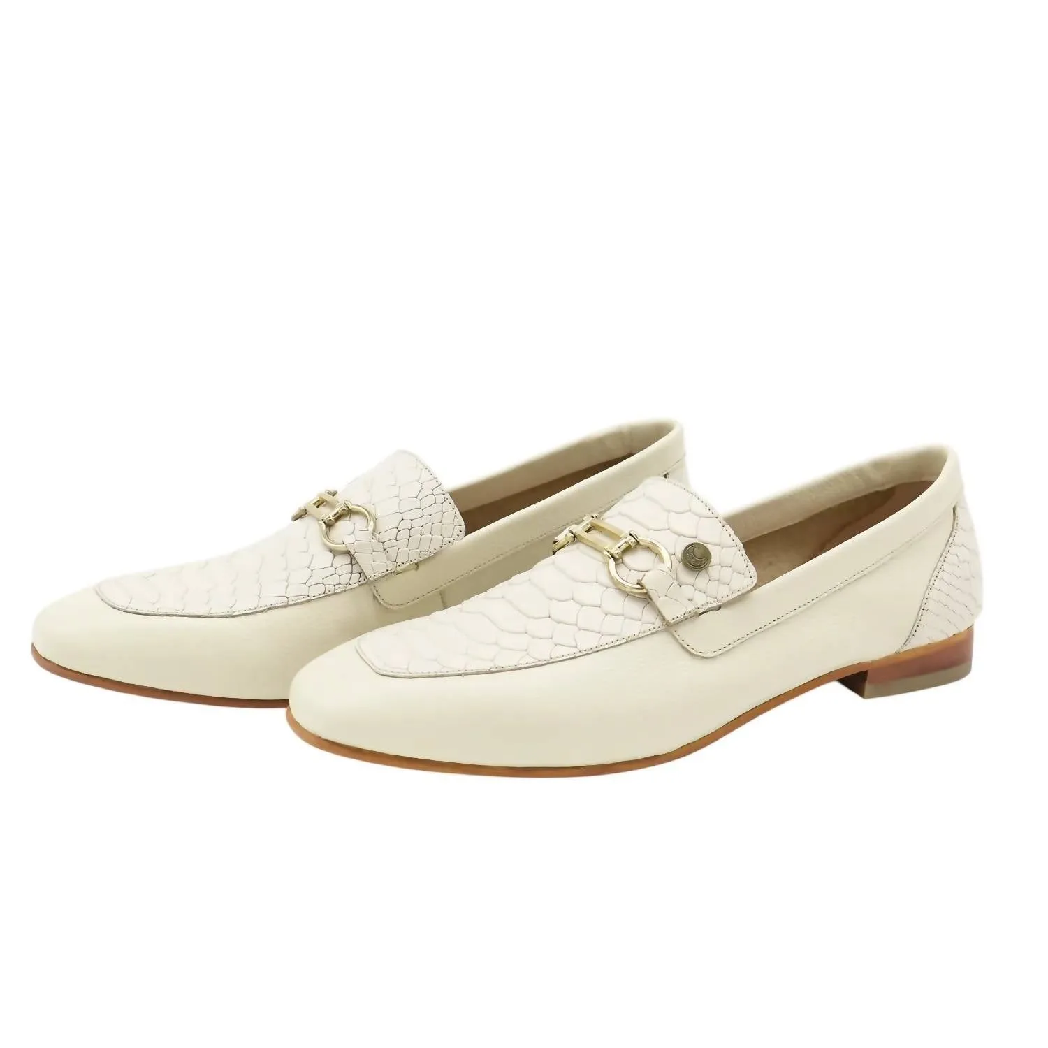 Women's Natural Loafers In Off White