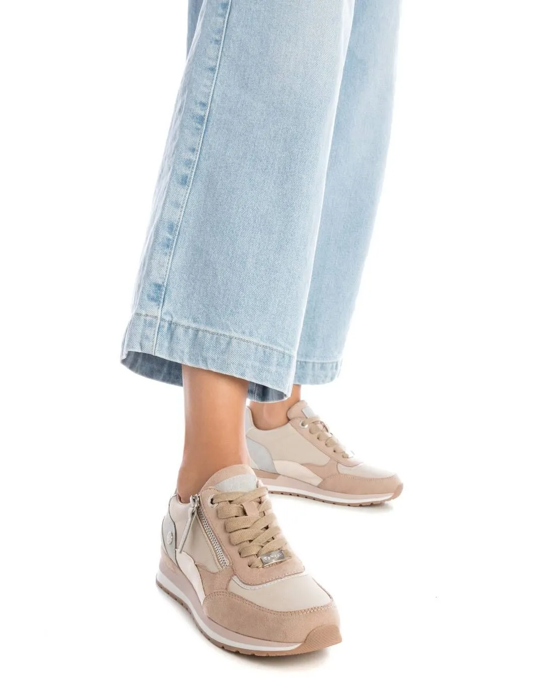 Women's sneakers