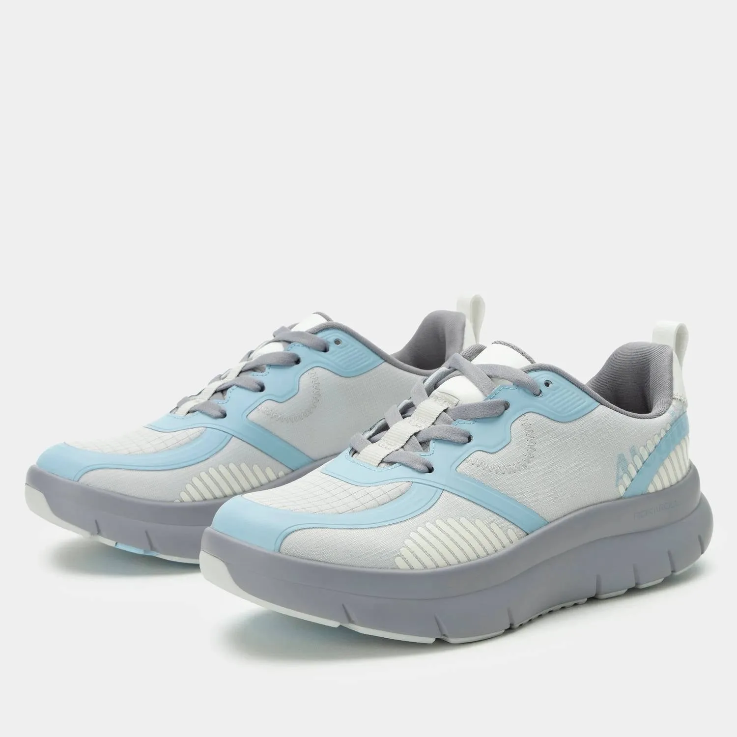 Women's Solstyce Shoes In Moon Grey