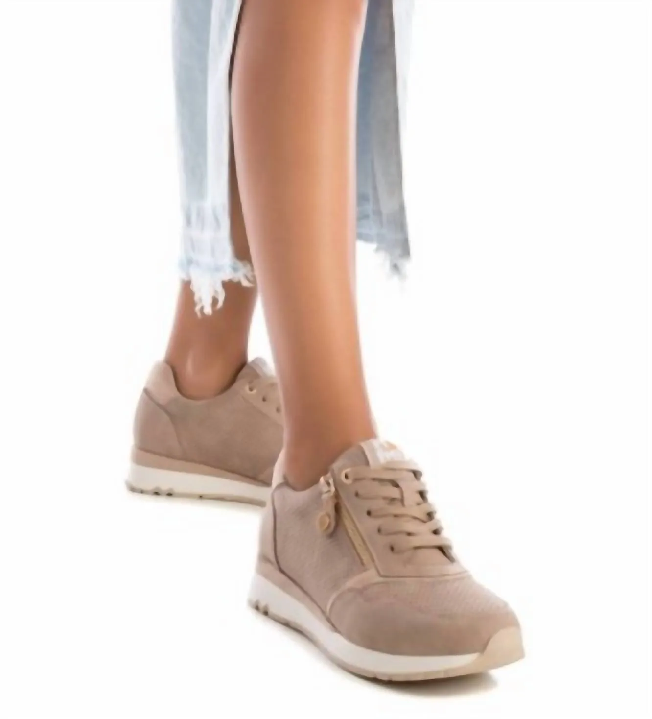 Women's Trainer Sneakers In Beige