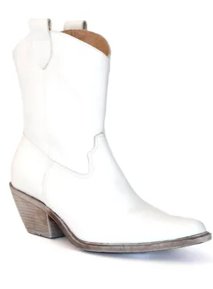 Women's West 1 Leather Boots In White